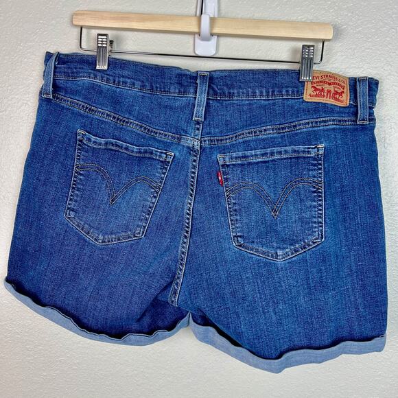Levi's Mid Length Denim Blue Jean Distressed Cuffed Shorts Size 34 - Picture 7 of 10